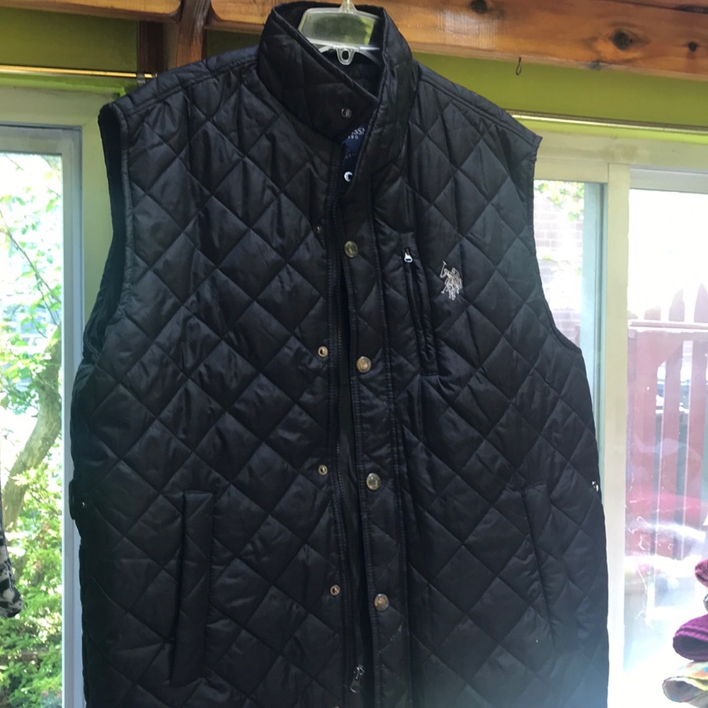 Polo black vest - hardly worn! Stylish and warm!